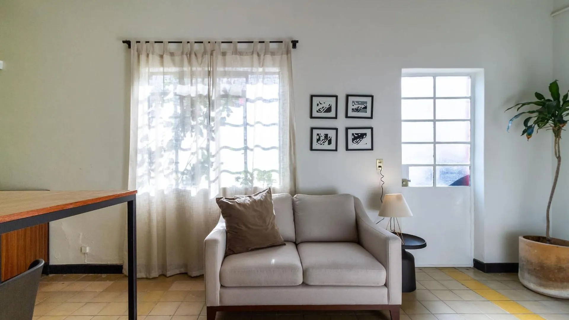 Charming Apartment In Colonia Americana With 1 Bedroom Guadalajara